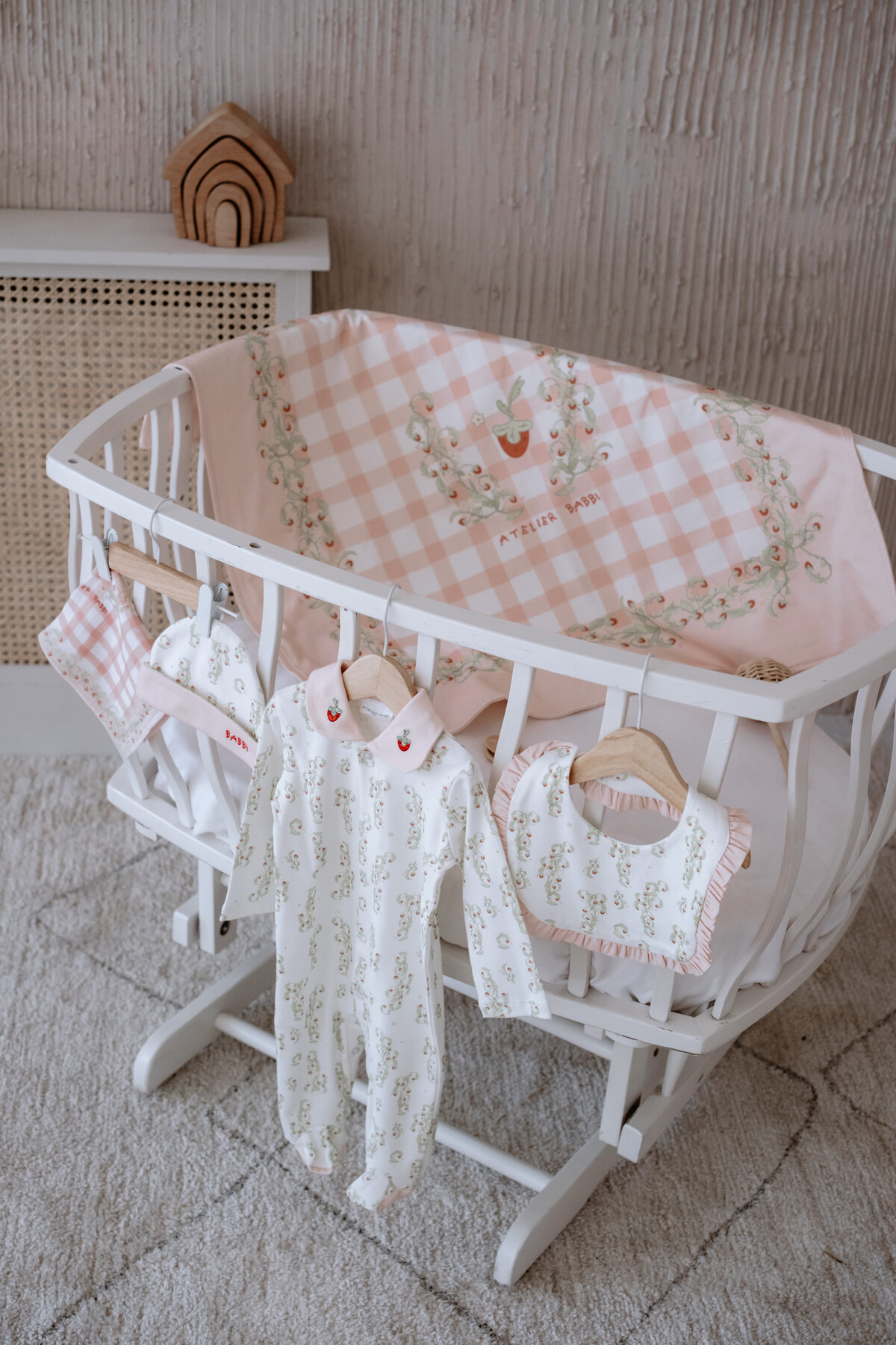 Newborn Set ( 3-Piece) - Strawberry