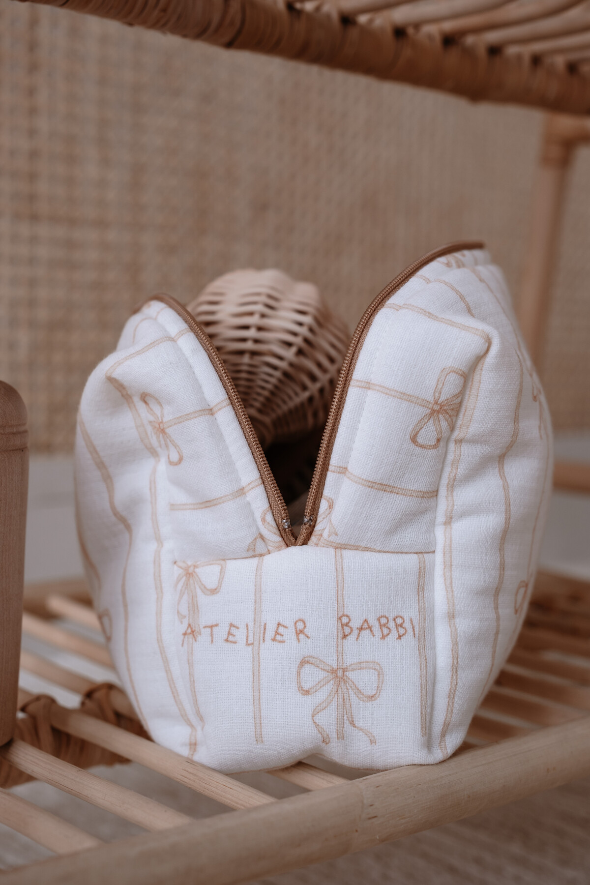 Müslin Bebek Bakım Çantası - Kurdele / Bej