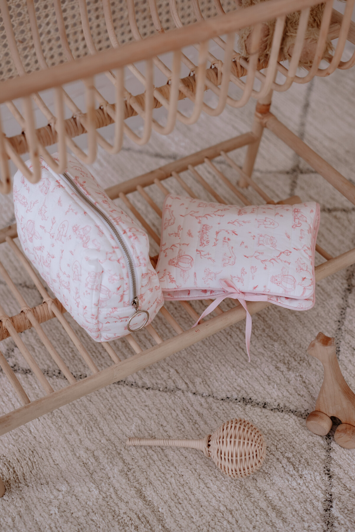 Care Gift Set - Toile De Jouy / Pink