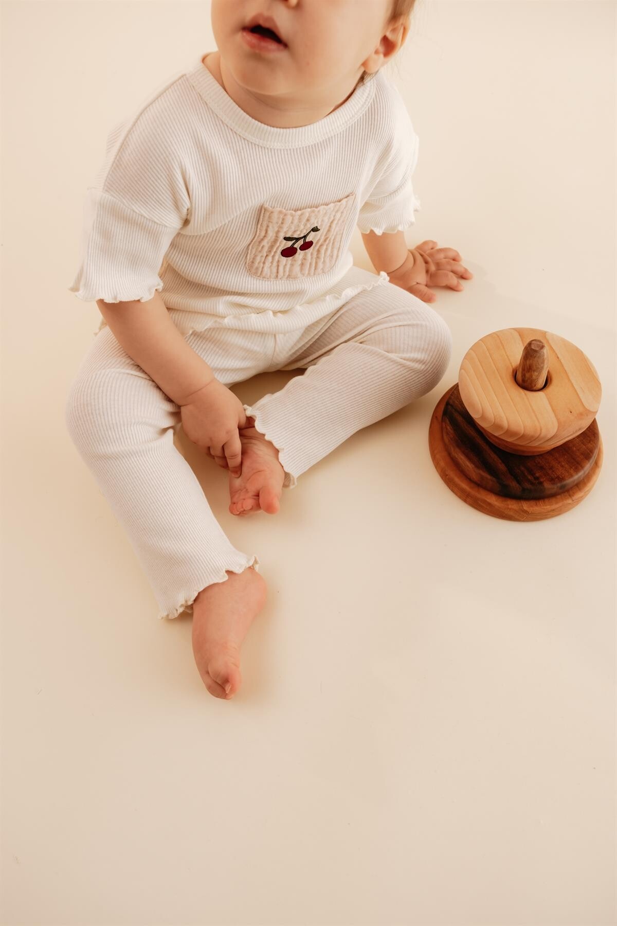 Nakışlı Ve Cepli Müslin Bebek Ribana Takımı - Bej