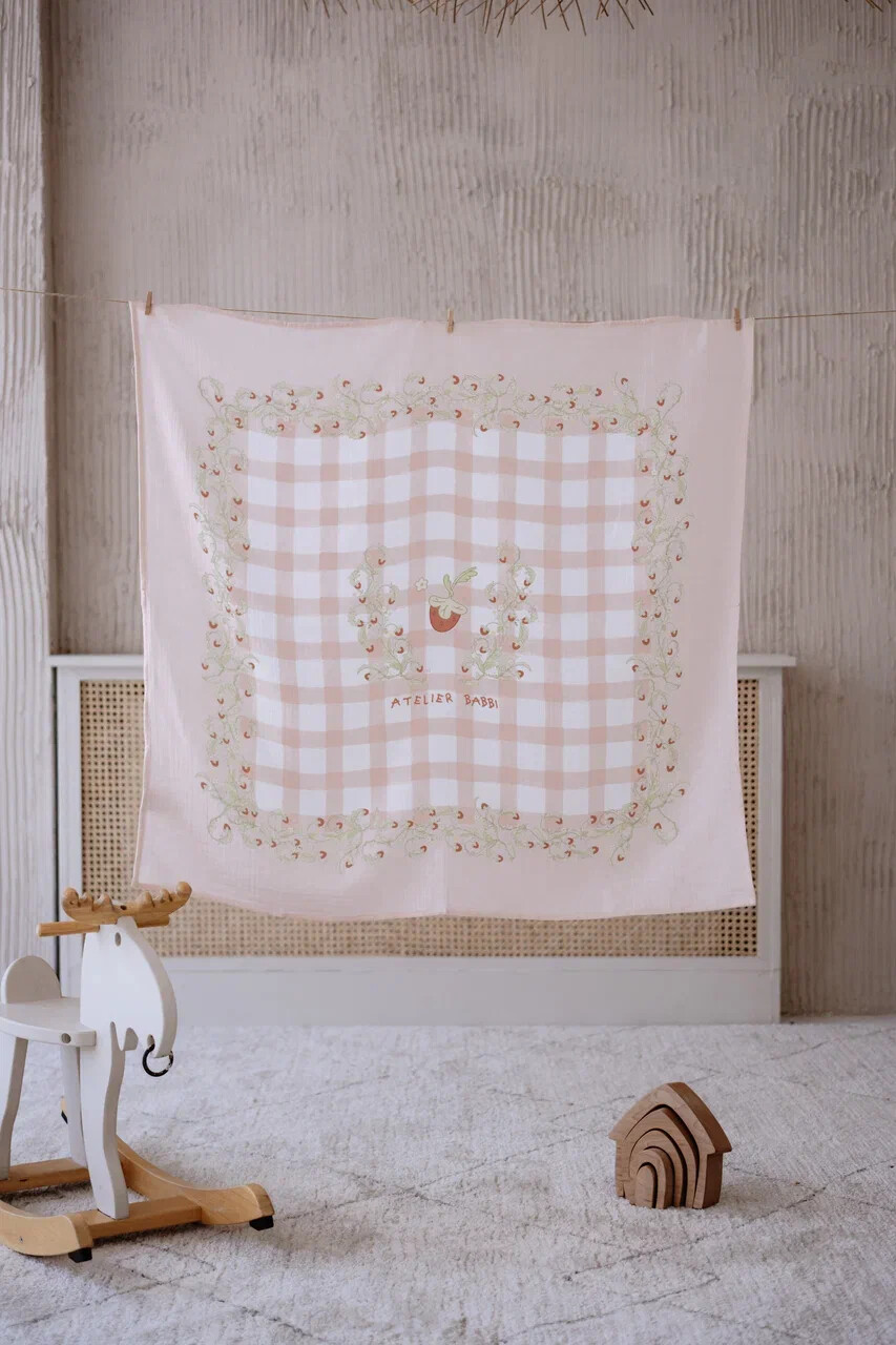 Muslin Swaddle - Strawberry