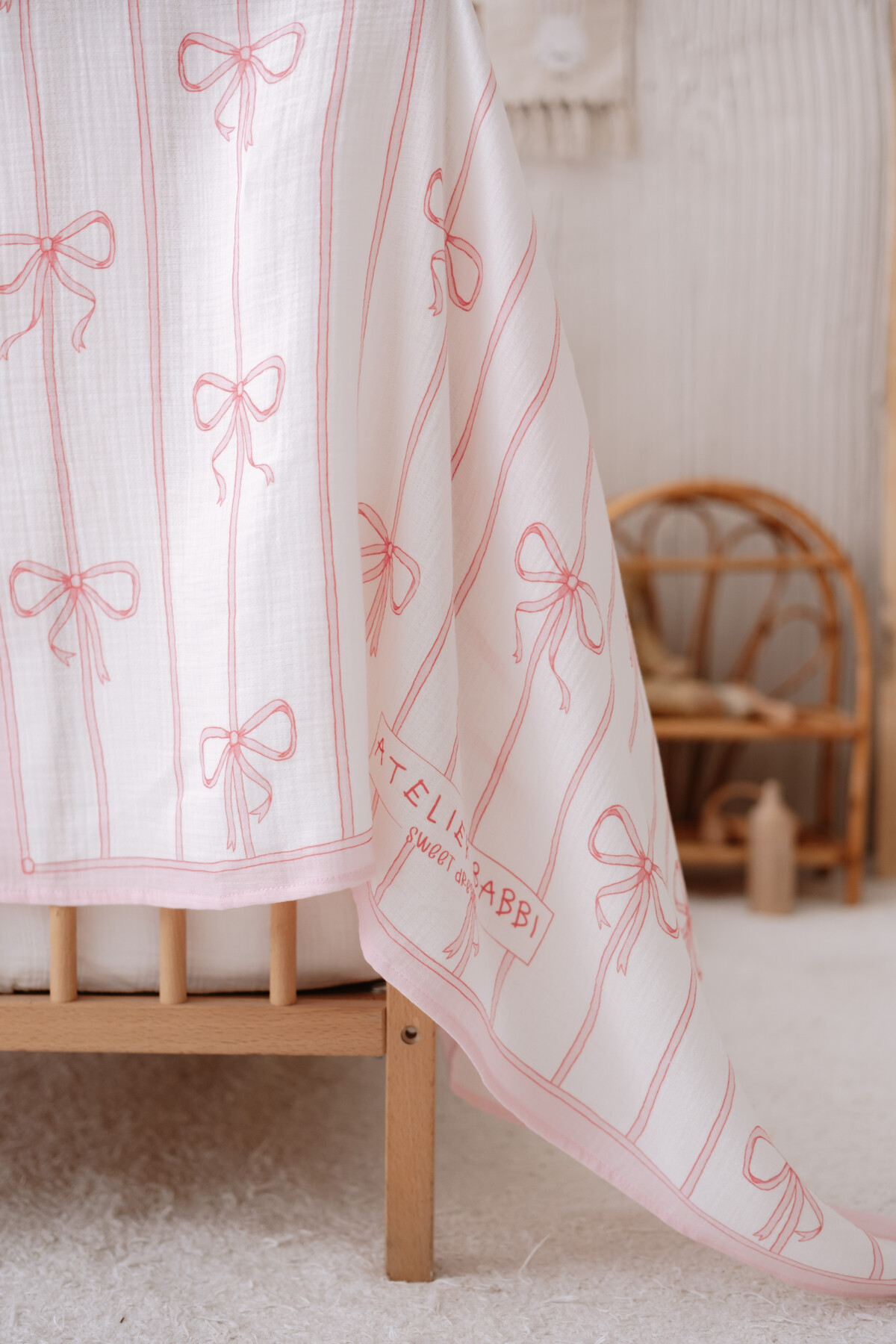Muslin Swaddle - Ribbon / Pink