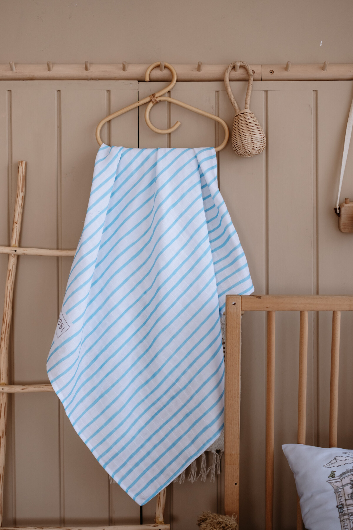 Çift Katlı Müslin Bebek Örtüsü - Mavi Çizgili