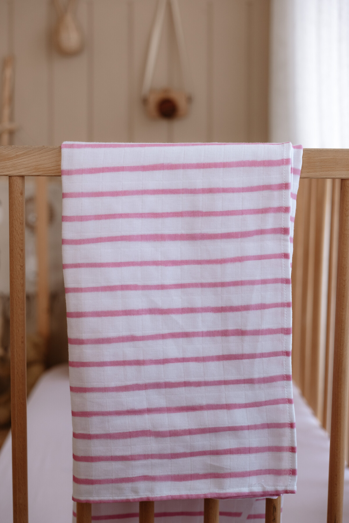 Çift Katlı Müslin Bebek Örtüsü - Pembe Çizgili
