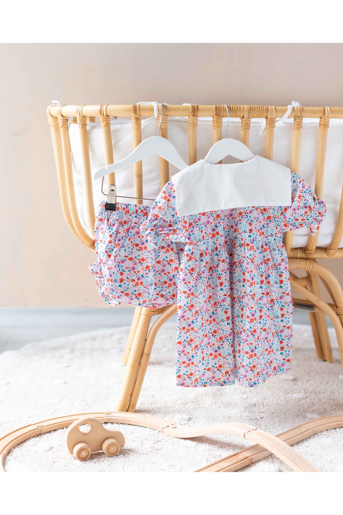 Kız Bebek Elbisesi - Minik Çiçekler / Kırmızı