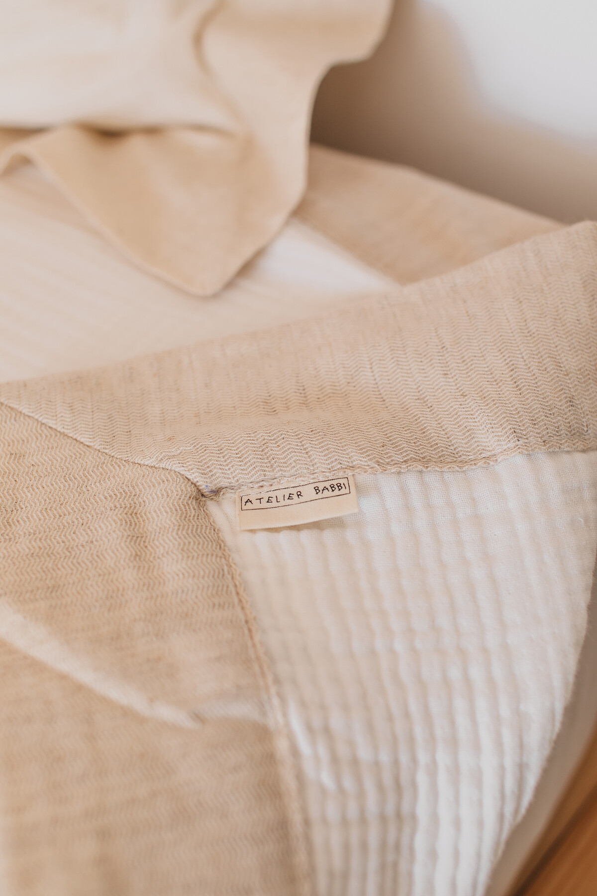 Keten Detaylı Müslin Bebek Pike Takımı - Ekru