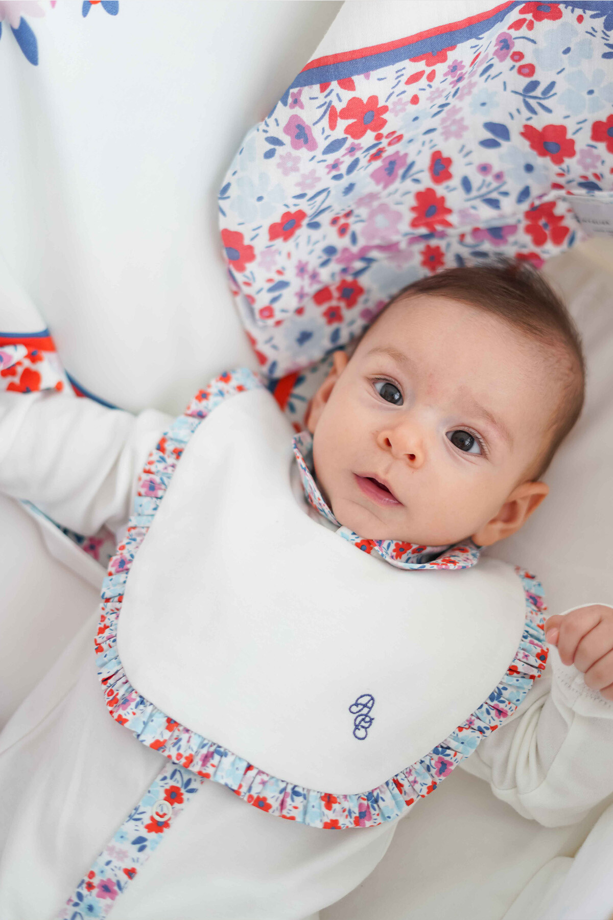 NEWBORN SET (3-PIECE) - TINY FLOWERS/RED