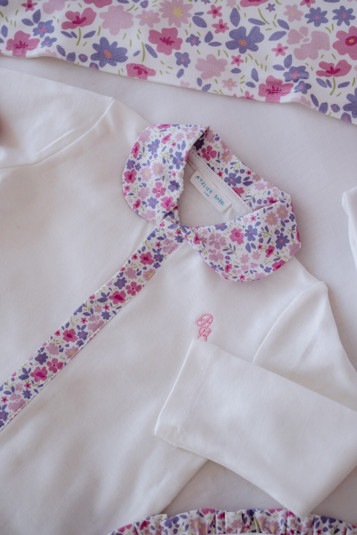 NEWBORN SET (4-PIECE) - TINY FLOWERS / PINK