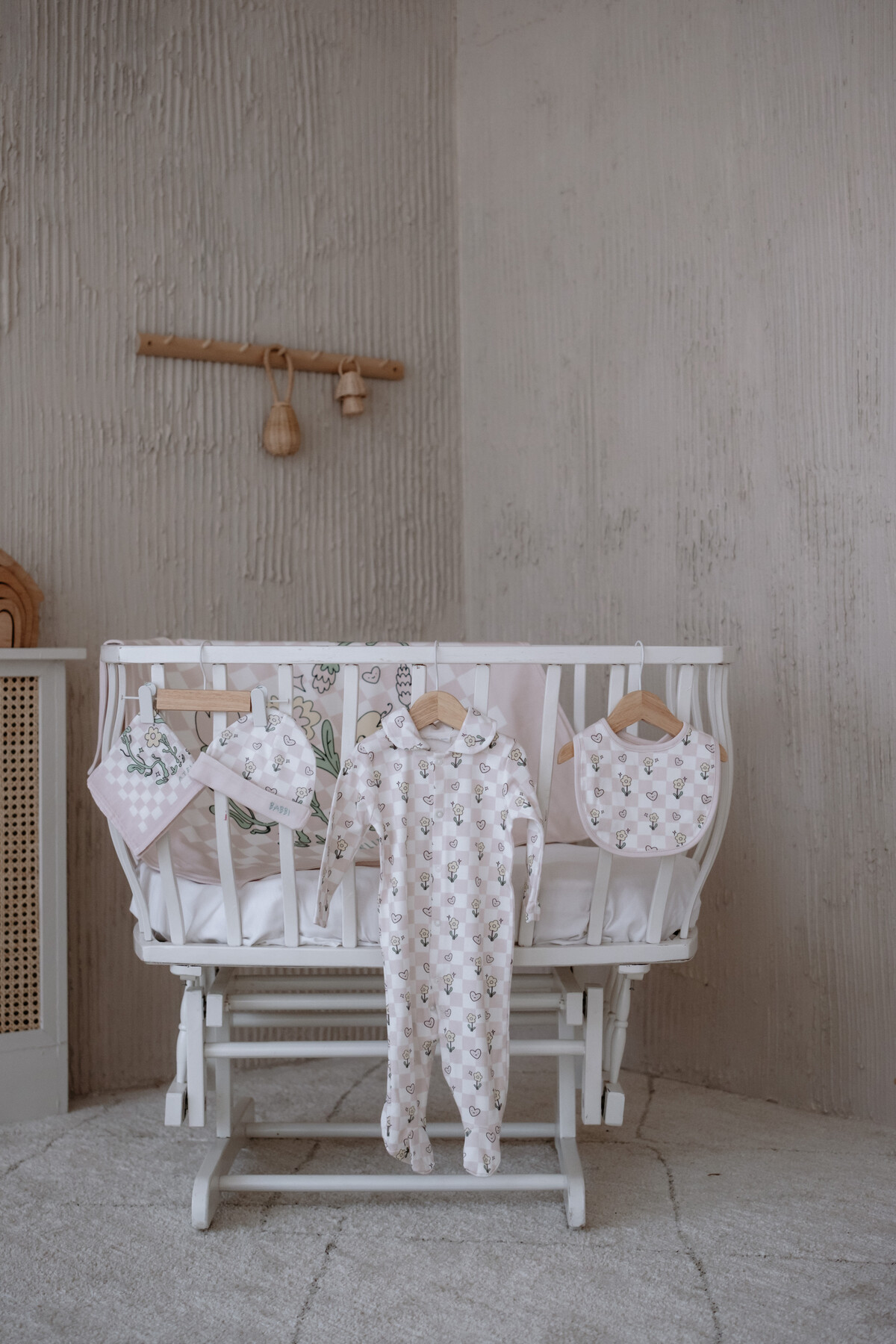 Newborn Set (7 Piece) - Checkered