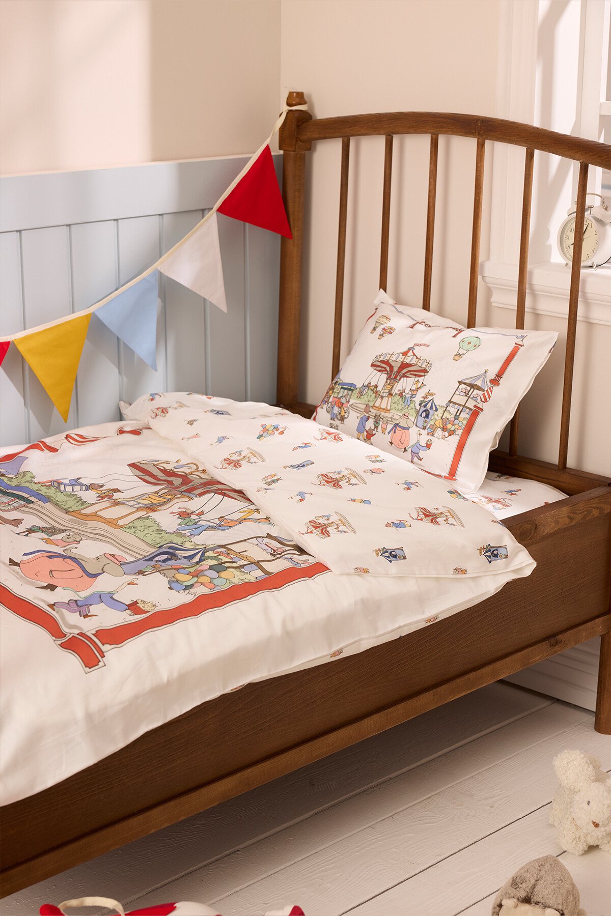 BABY/CHILD DUVET COVER SET - FUNFAIR
