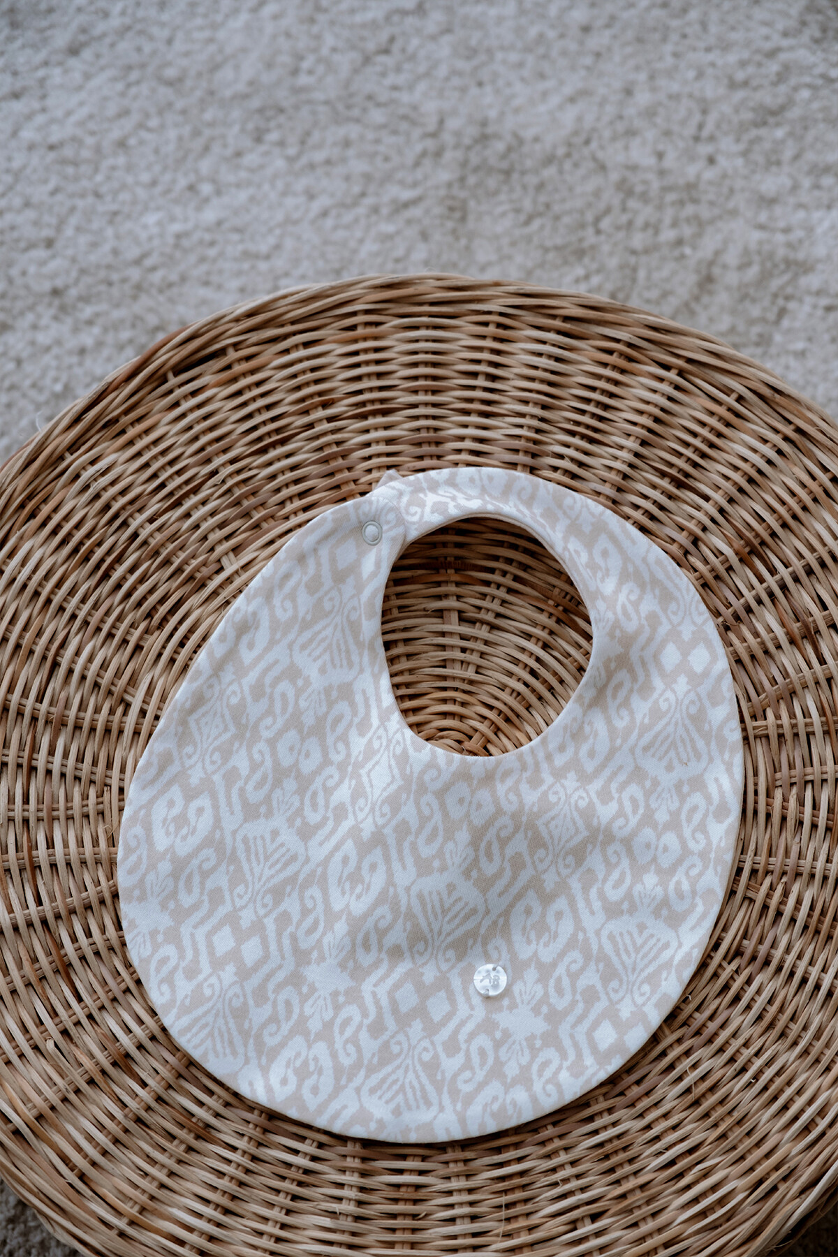 Bebek Önlüğü - İkat / Bej