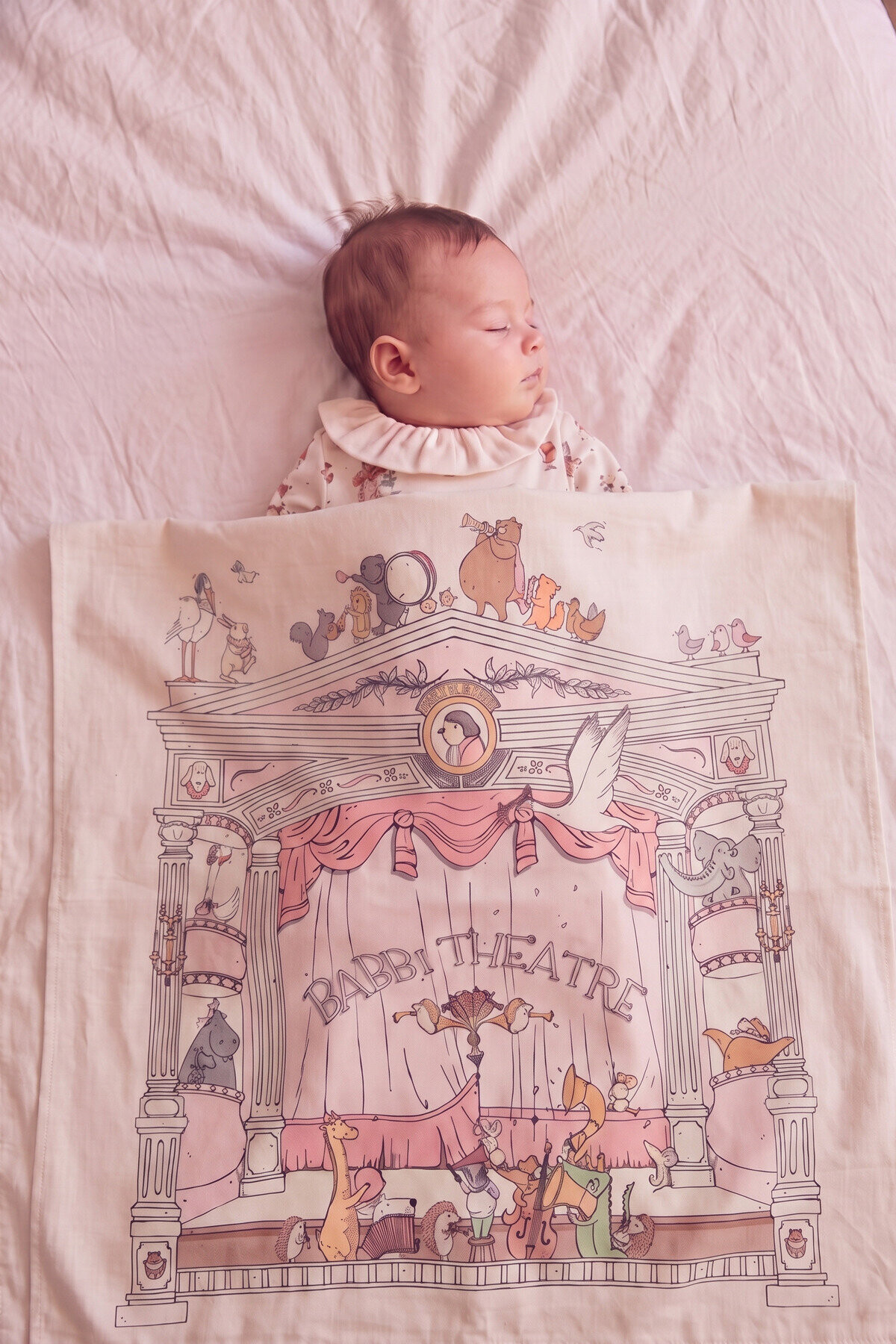 Double Sided Blanket - Theatre / Pink