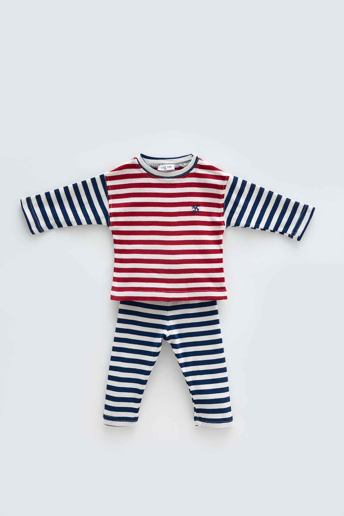 T-Shirt & Pants Set - Burgundy Striped