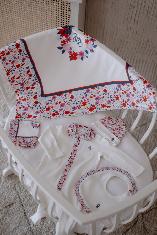 NEWBORN SET (5 PIECE) - TINY FLOWERS/RED