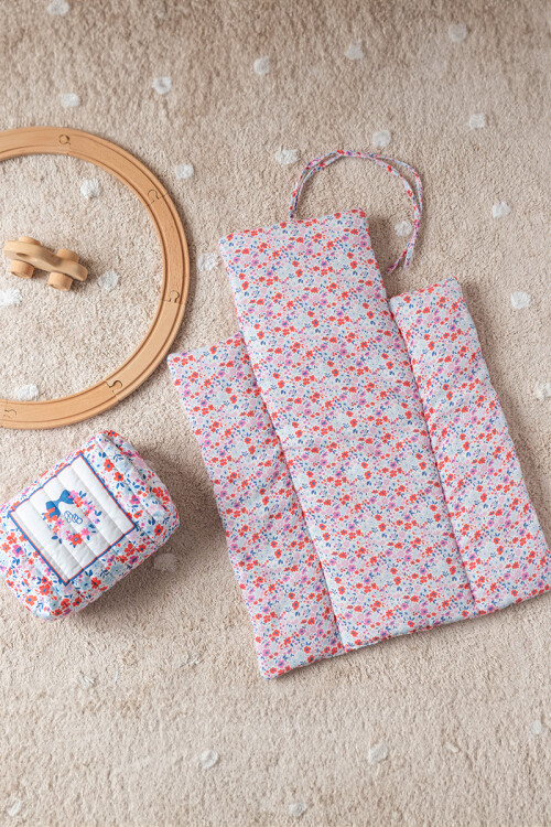 Diaper Changing Set - Tiny Flowers / Red
