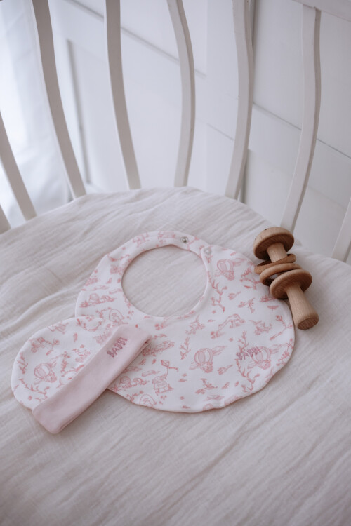 Newborn Bib & Hat Set - Toile De Jouy/Pink