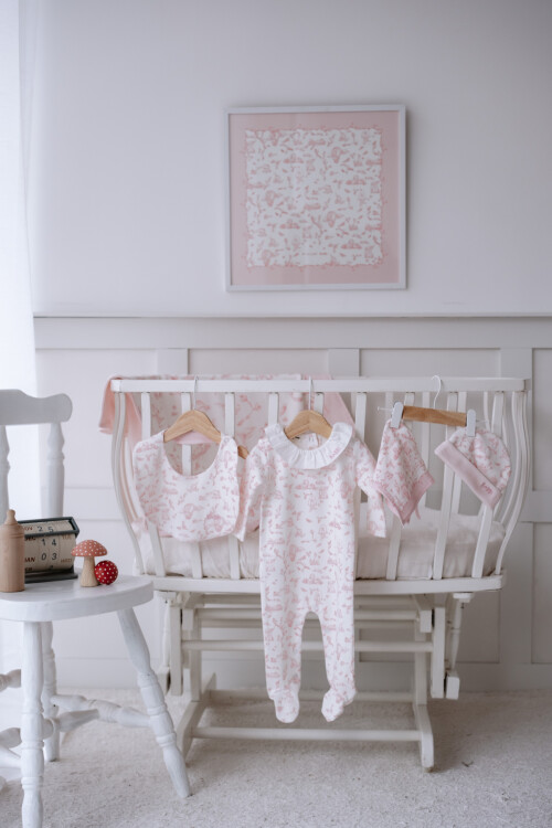 Newborn Set (5 Piece) - Toile De Jouy/Pink