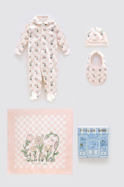 NEWBORN SET (4-PIECE) - CHECKERED
