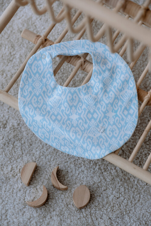 Bib - Ikat / Blue