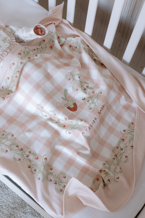 Double Sided Blanket - Strawberry