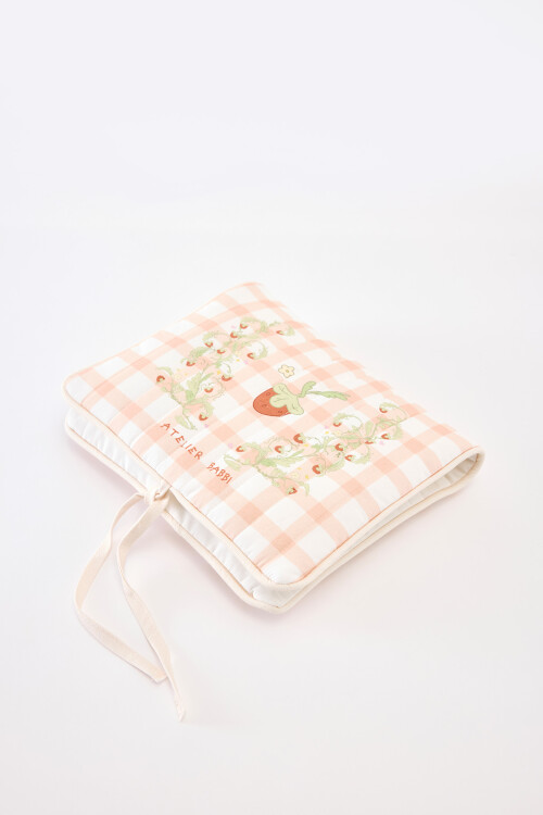 WET WIPES & DIAPER BAG - STRAWBERRY
