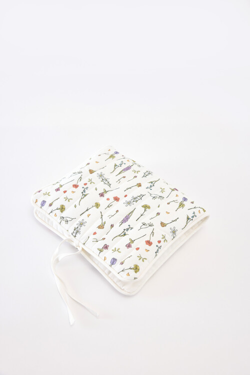 Wet Wipes & Diaper Bag - Spring