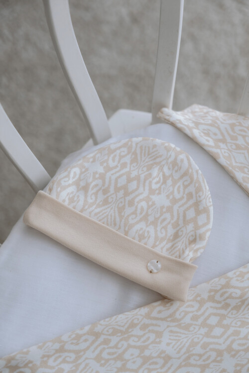 Newborn Hat - Ikat / Beige
